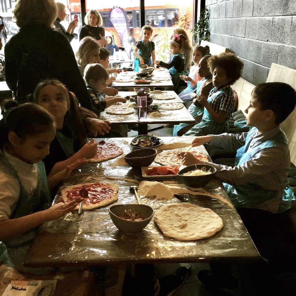 Kids pizza party at Zzetta